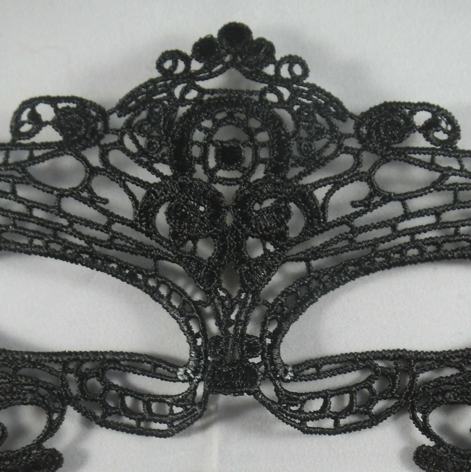 Pretty Black Lace Eye Mask: Party/Fancy Dress/Masquerade: UK Seller - Image 4 of 4