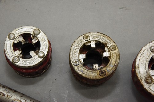 Toledo No. 11 pipe threader and dies, see video ! - Picture 7 of 9