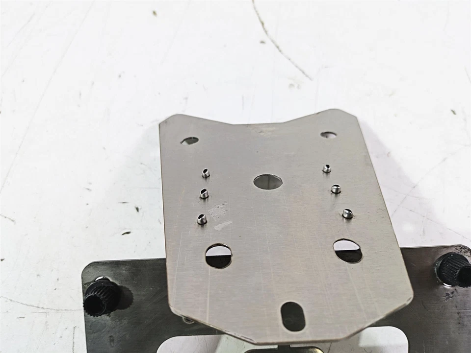 2017 Ducati Monster 1200 S Competition Werkes нейтрализатор крыла 1DMON5 - Изображение 4 из 4