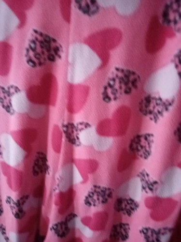 Pigiama donna XL con piedi manica lunga e bottoni. Disegno rosa con cuore. - Foto 9 di 9