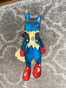 peluche mega lucario