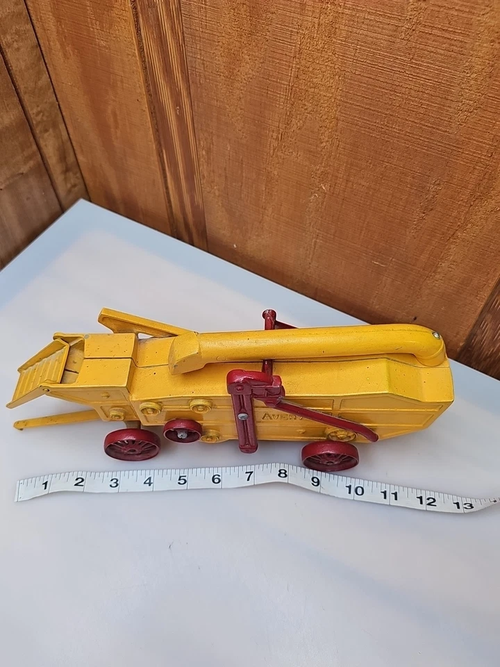 AVERY Yellow Fellow Thresher Cast Iron Irvin's Model Shop Burbank OH - Image 4 of 4