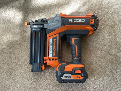 RIDGID HYPERDRIVE 18-V Brushless Straight Nailer 4.0 Battery no charge