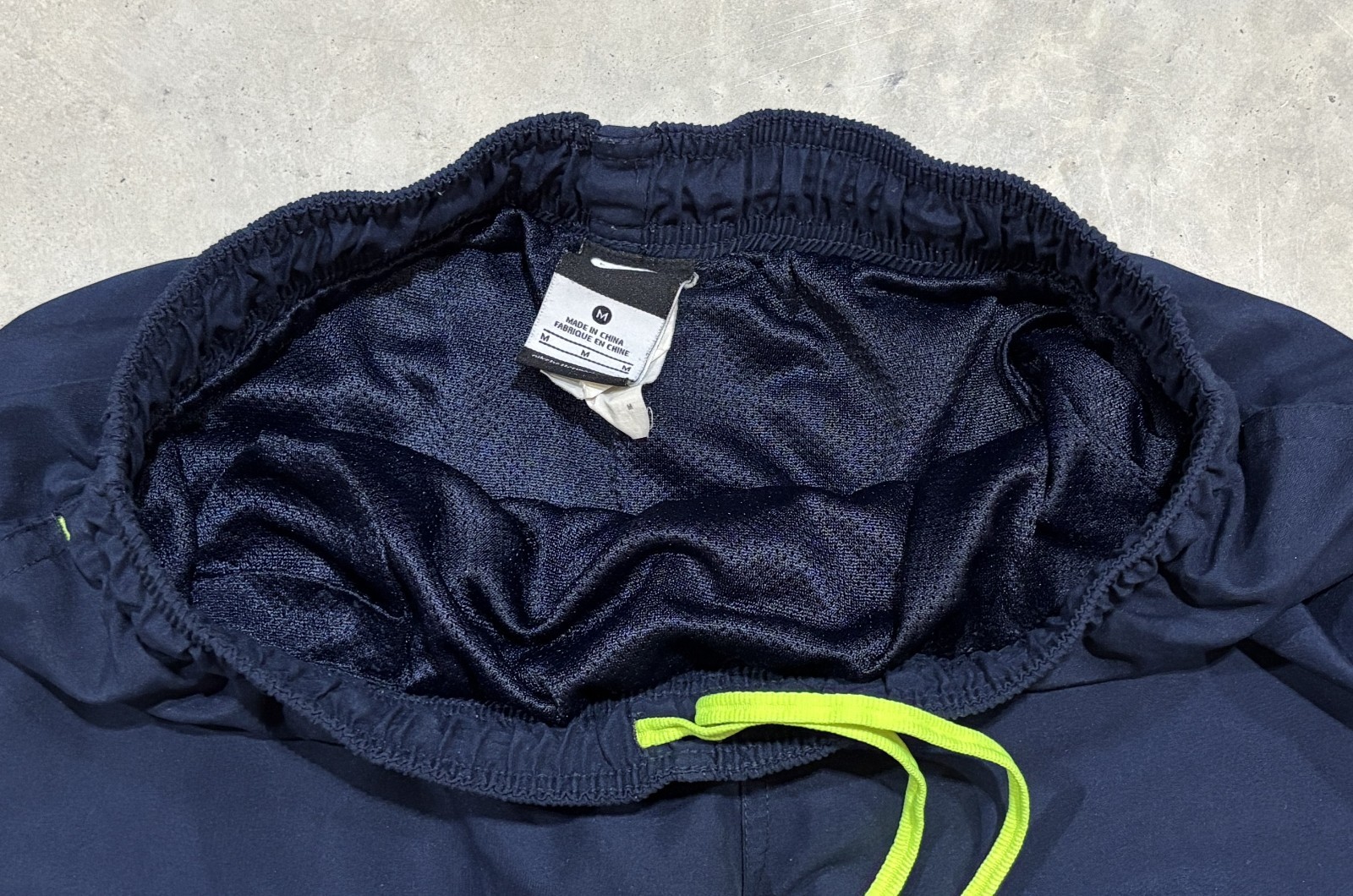 Nike Training Shorts Polyester Elastic Waist & Dr… - image 7