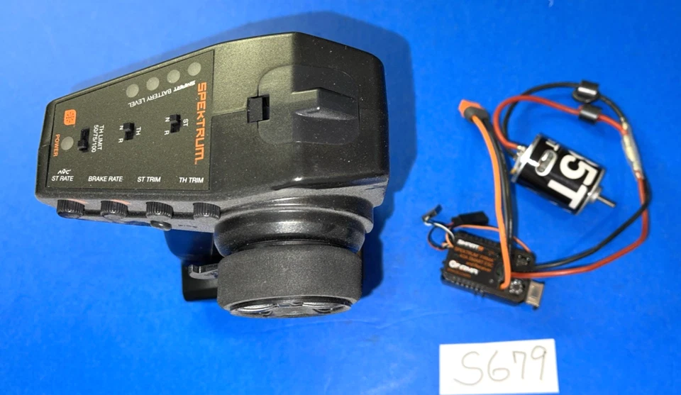 AXIAL RC GLADIATOR SCX10III TODO SPEKTRUM INTELIGENTE EMPRESA CONFIGURACIÓN SACADA NUEVO SIN USAR Foto 4 de 4