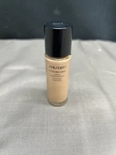 SHISEIDO Synchro Skin Lasting Liquid Foundation. Rose 5. 15mL/0.5 oz