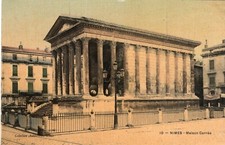 *6804 postcard 30 Nîmes - Maison Carrée