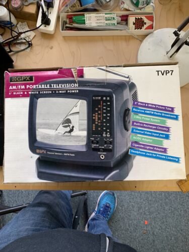 GPX 5" Tragbarer B&W TV/AM-FM1999 Modell TVP7 Neuwertig im Karton