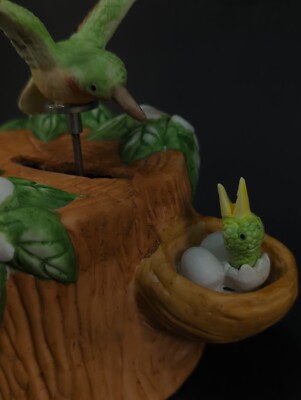 MSR Imports Ceramic  Music Box  Hummingbird mom & baby.   ''You light up my life''