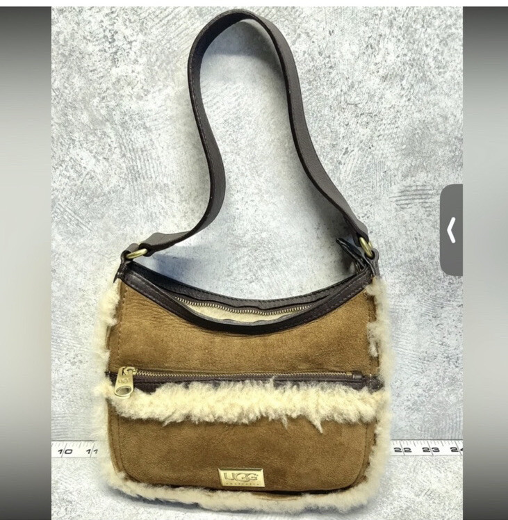UGG PURSE RETIRED Vintage Super Cute Australia Serpa lined leather