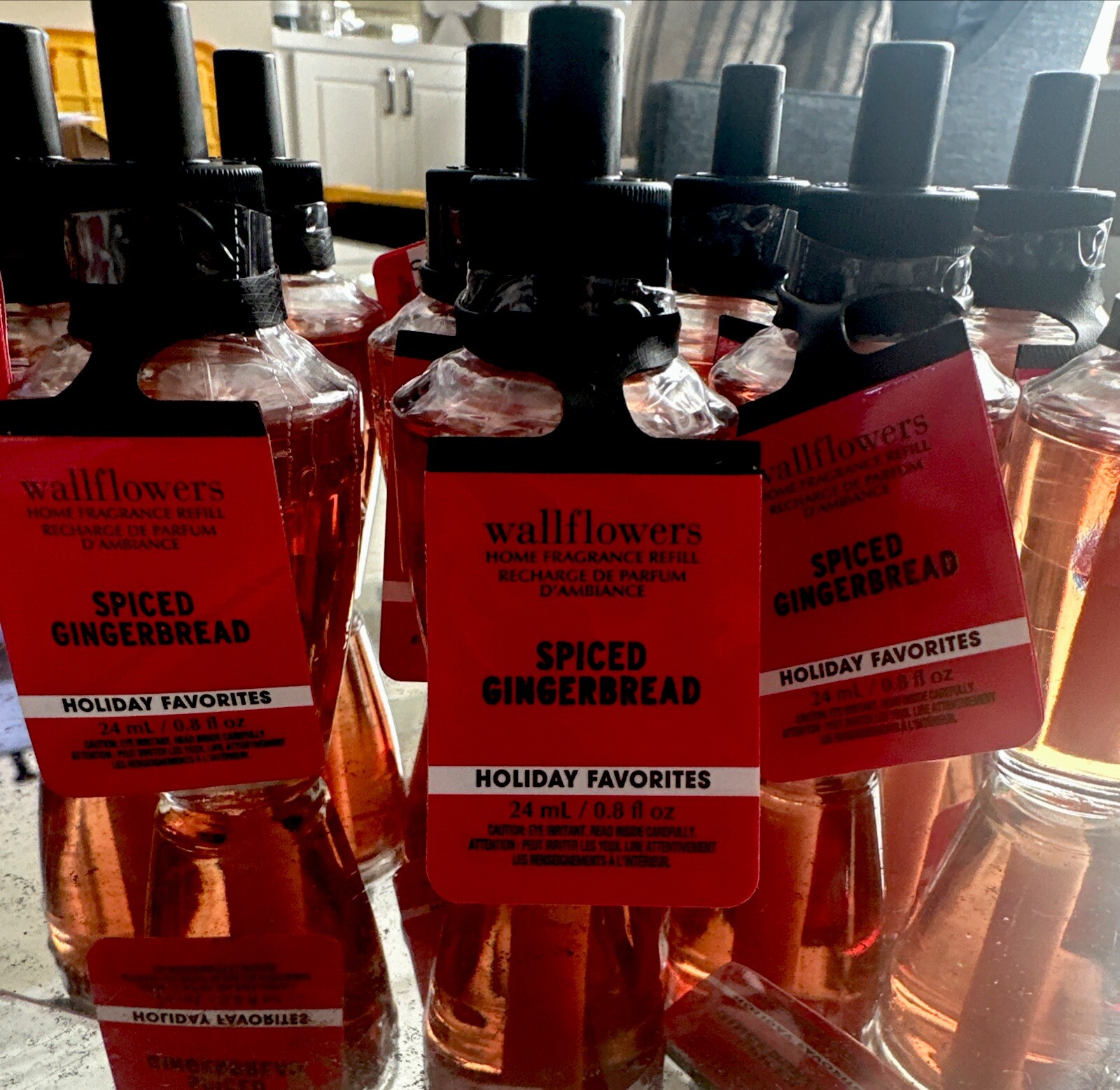 Bath & Body Works Gingerbread Wallflower Refill 10oz for Holiday Scent-image