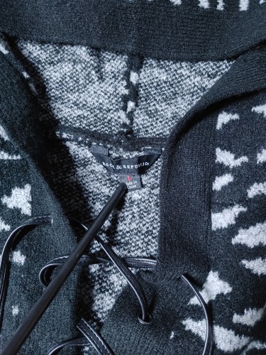 Suéter Rock & Republic Mujer L Negro Guepardo Sudadera con Capucha Tejido Pullover con Cordones. - Imagen 4 de 12