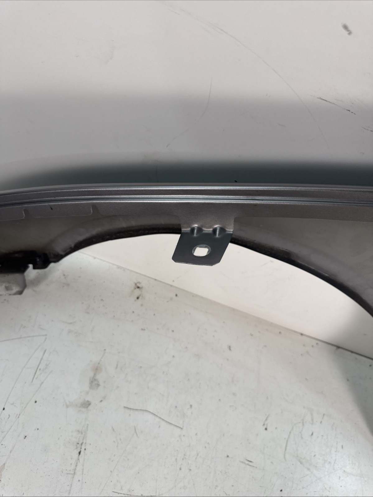 Maserati Quattroporte S Q4 2014-2024 Front Right Fender Silver P/N 103406
