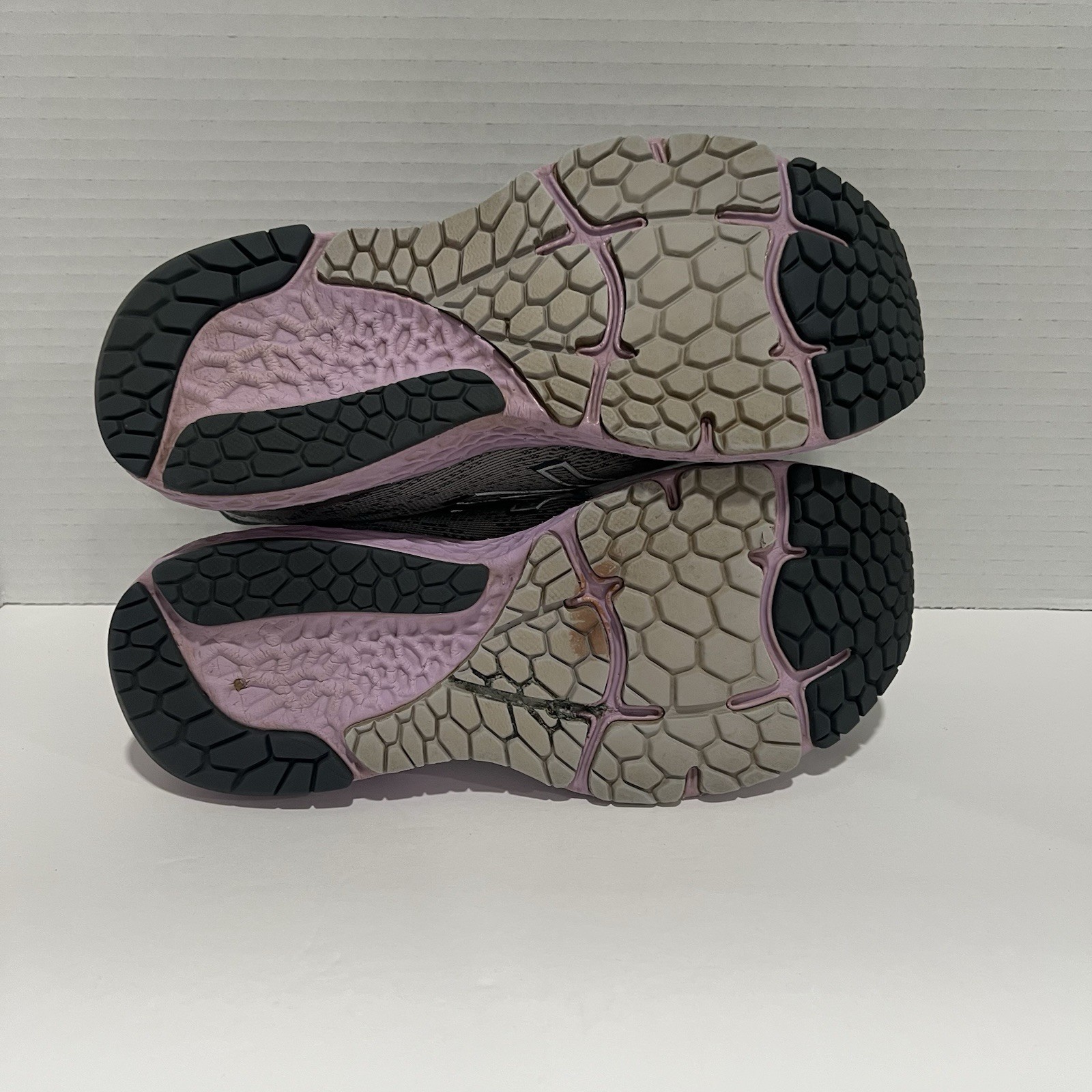 New Balance Womens Size 7 US 880 v11 Running Shoes Sneakers Gray Purple thumbnail 7