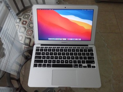 Apple MacBook Air 11 in 2013 Silver/Intel Core i5 1.3 GHz, 128 GB