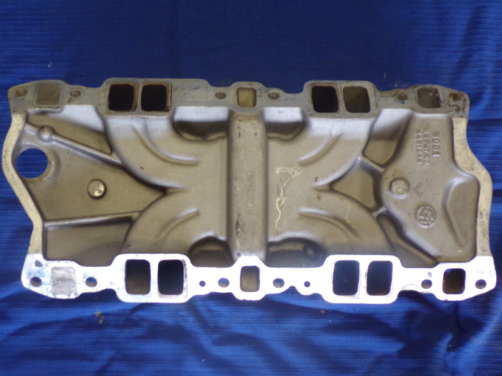 Chevrolet Chevy Edelbrock 5001 Torker II Intake Manifold 283 327 350 eBay