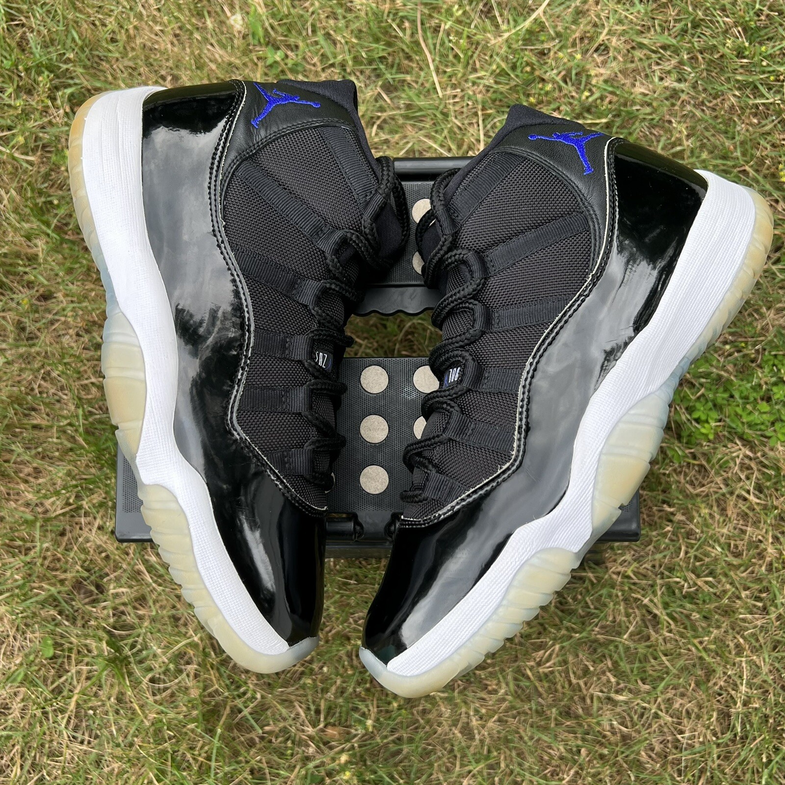 retro 11 space jam 2016