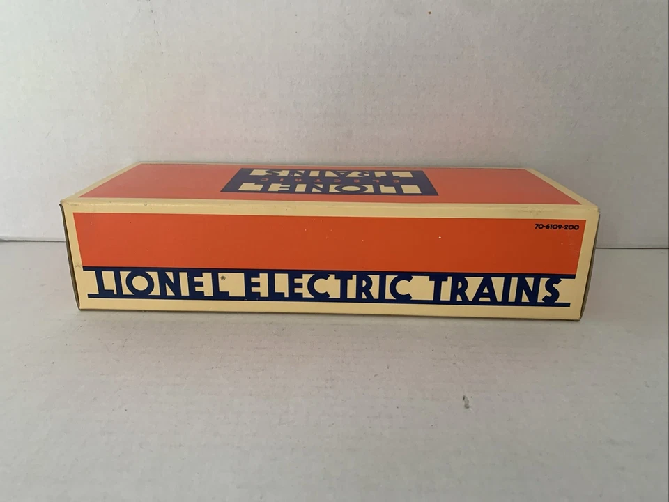 Lionel Trains 6-19938 Lionel Christmas Box Car 1995, O Gauge, NIB - Image 4 of 4