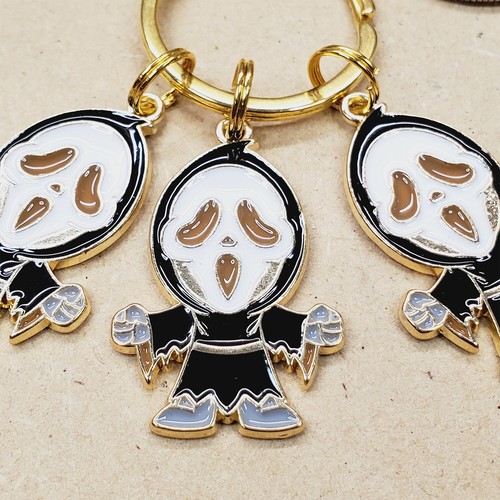 Ghostface / Scream keychain metal charms pendants 🔪 geeky horror movie gift - Picture 2 of 7