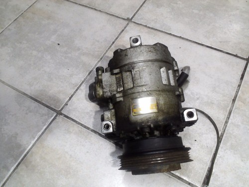 Kompressor Klimaanlage VW Passat 1.6 3 B 8D0260808