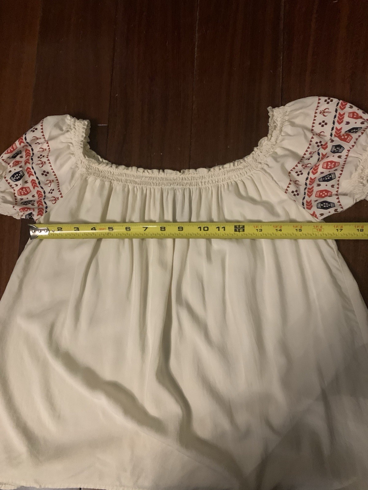 Her Universe Star Wars Mandalorian Mythosaur Skull Print Flowy Shirt Blouse M