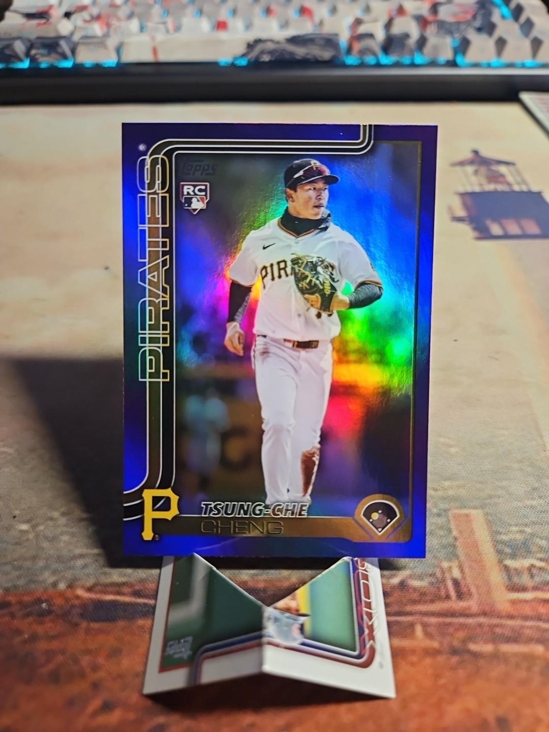 2025 Topps Update #US72 Tsung-Che Cheng Purple Foil 95/250 RC Pirates