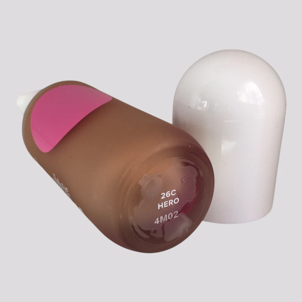 Benefit Cosmetics - The POREfessional Smoothing Foundation SHADE: 26C HERO - Image 2 of 4