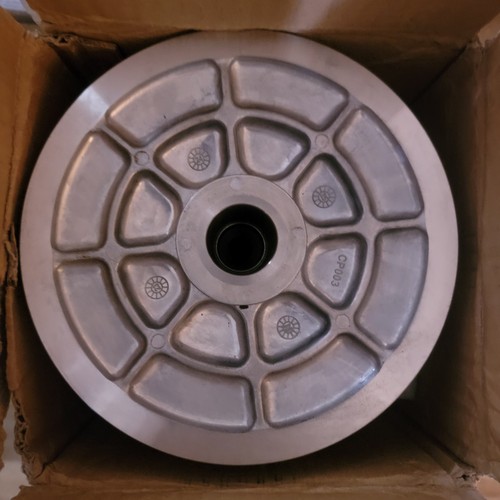 Complete Primary Drive Clutch for John Deere Gator and Trail Gator 4X2 AM140985 - Picture 7 of 16