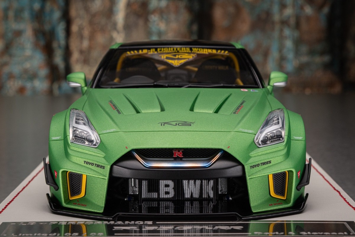 Nissan R35 GT-RR LBWK (Matt Green) [Davis & Giovanni] 1/18 scale