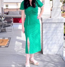 Gilli Amelia Midi Dress Size M