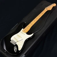 Fender American Professional Ii Stratocaster Maple Fingerboard Black Used