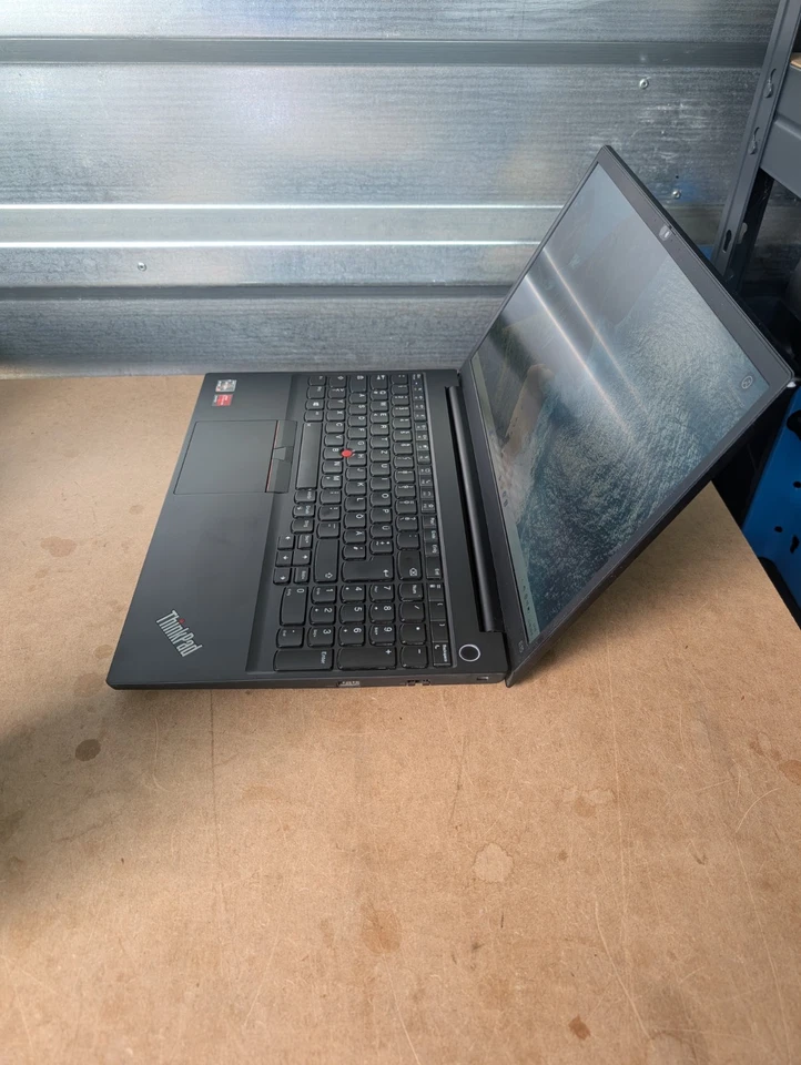 Lenovo ThinkPad E15 G2 · Ryzen 5 4500U · 16GB · 256GB, Foto 3 von 5
