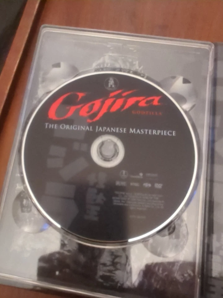 Gojira (DVD, 2006, 2-Disc Set, Original + American Versions) Book Version  - Image 4 of 4