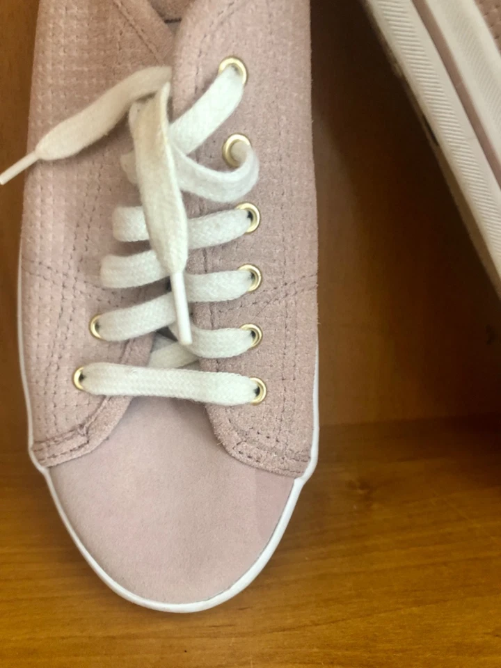 Tenis informales Keds con cordones de gamuza perforada rosa malva pálido para mujer talla 7,5 Foto 4 de 4