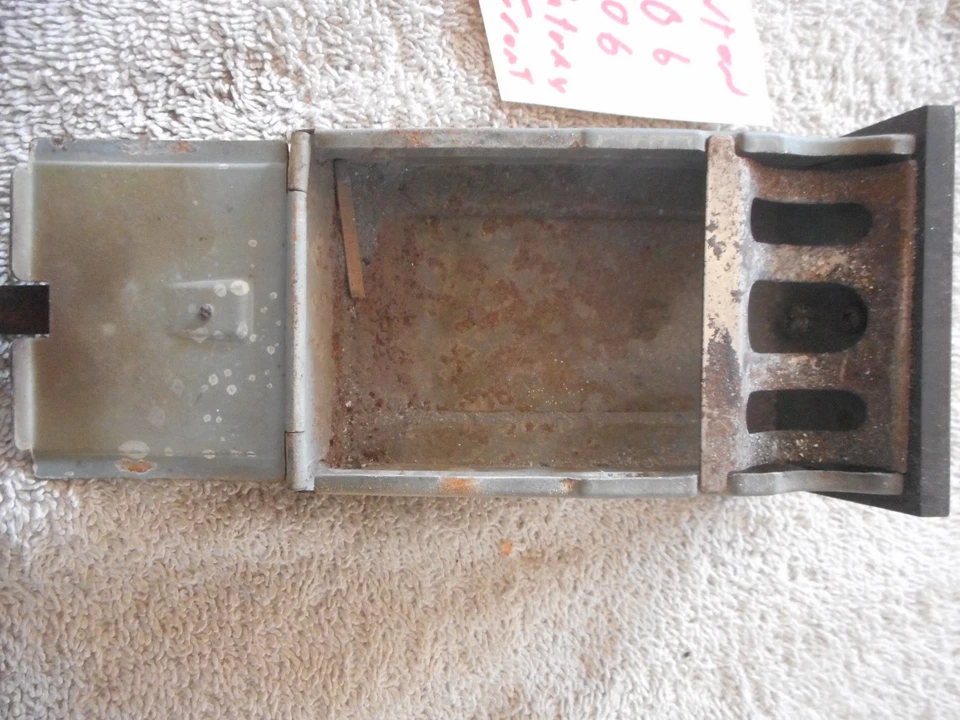 Mercedes Benz Ponton 180b 190b Front Ashtray ash tray Aschenbecher für Fondtür Foto 3 de 4