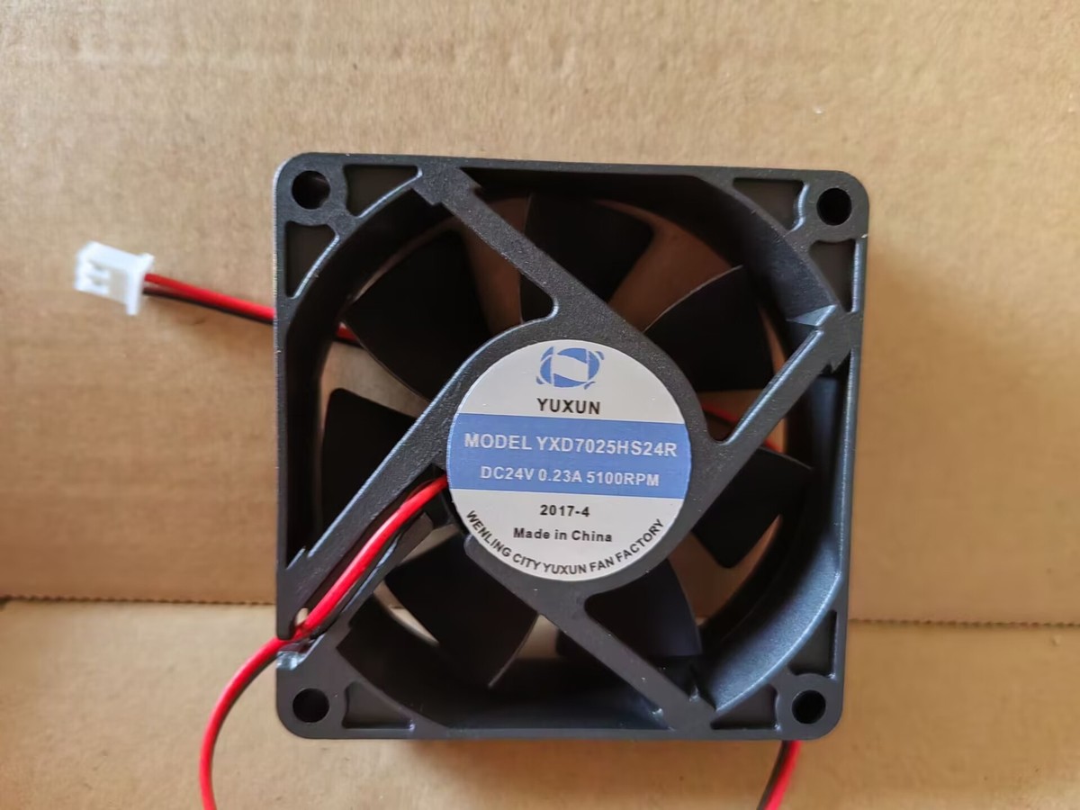 1PC YUXUN Fan YXD7025HS24R DC24V 0.23A 7025 7CM 2-Wire