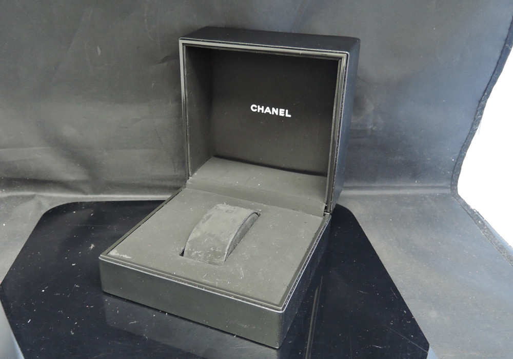 シャネルJ12ケース CHANEL J12 WATCH BOX CASE 100%Authentic FZ6199 YN1 | eBay