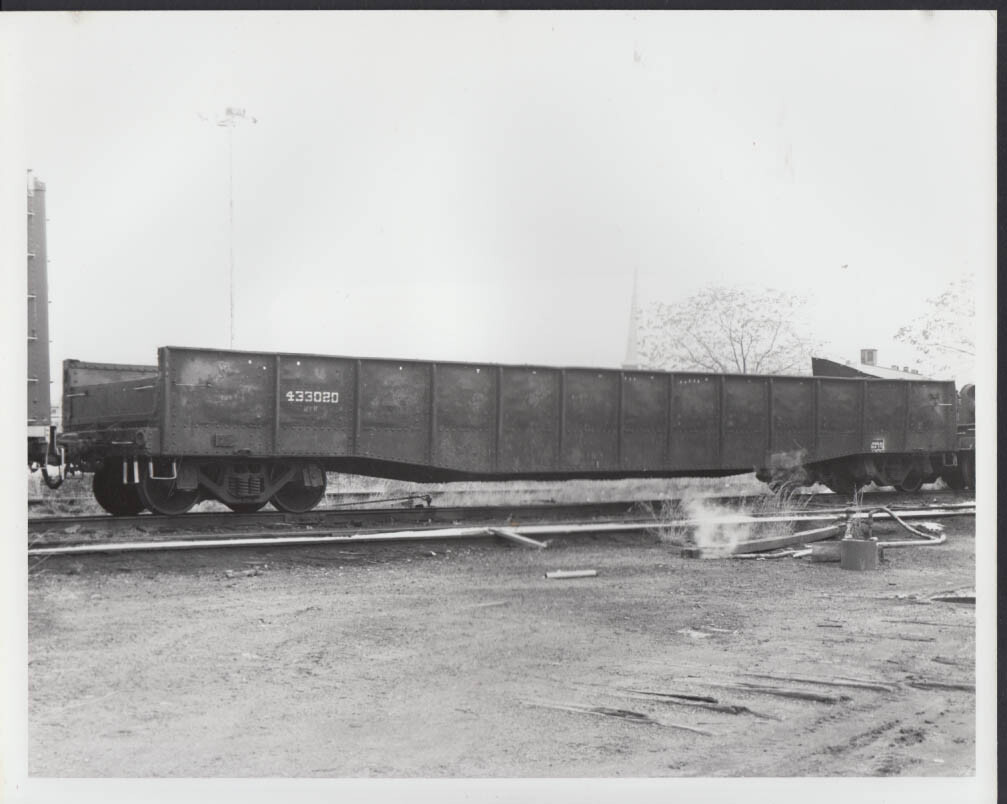 Erie Lackawanna Railroad photo Work Gondoila 43320 Port Jervis NY 1975