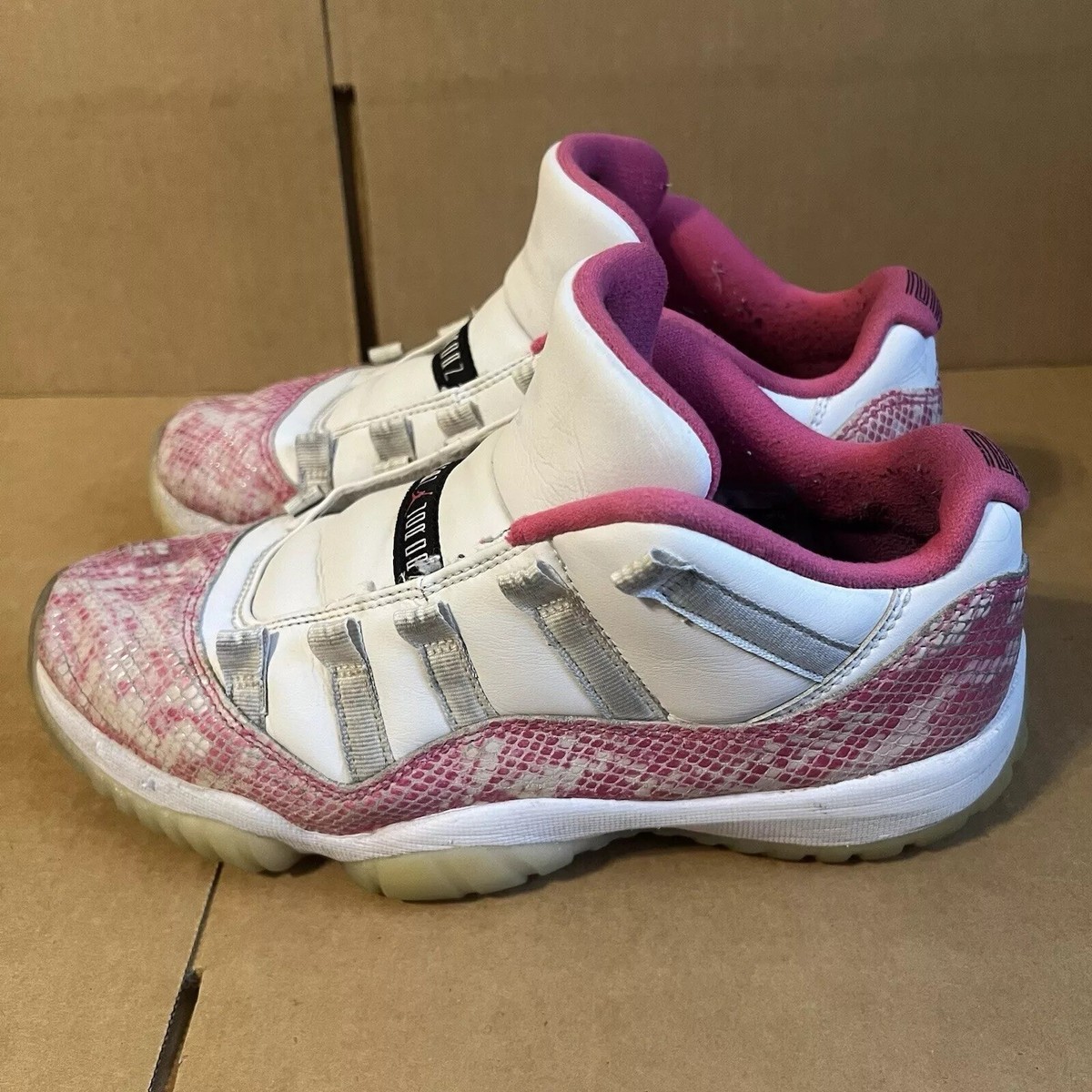 Nike Air Jordan 11 Low Retro Pink Snakeskin AH7860-106 Womens Size