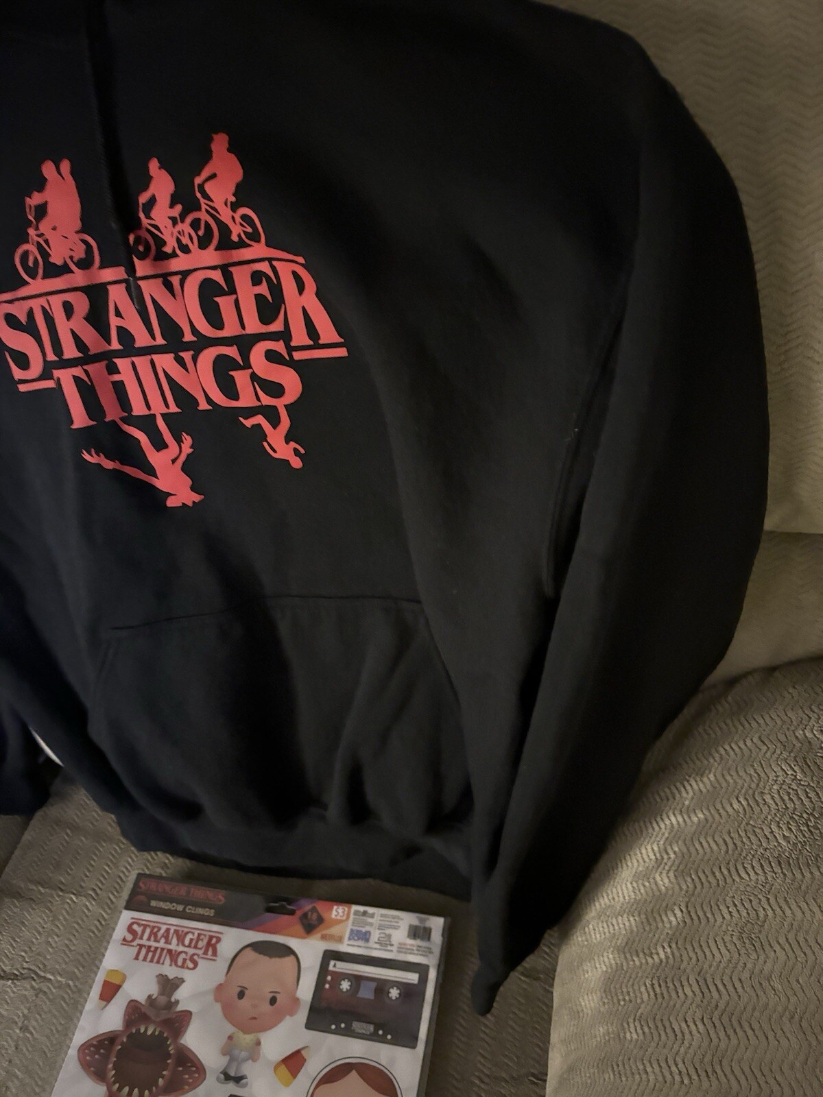Stranger Things Upside Down Pullover Hoodie XL Wi… - image 3