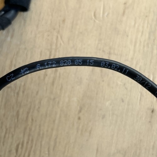 Genuine Mercedes OEM W204 C63 media interface module unit cable A1729008206 - Picture 6 of 7