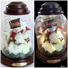 BRADFORD THOMAS KINKADE 9" OŚWIETLONA BIAŁA ŚWIĄTECZNA BAŁWANA MUZYCZNA LATARNIA