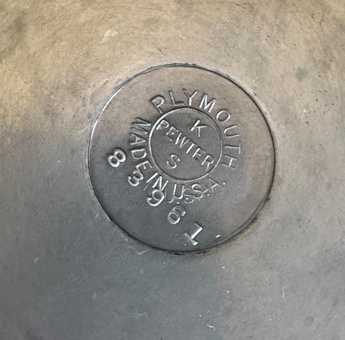 Seltene antike gebänderte Plymouth 10" Zinnschale mit Fuß signiert gekalkt mit Griffen - Bild 7 von 7