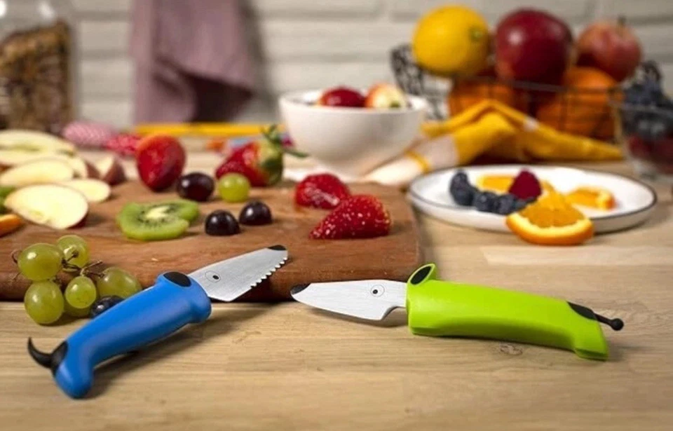 Juego de cuchillos tijeras de corte seguro para perros Kuhn Rikon Kinder cocina niños Foto 3 de 4