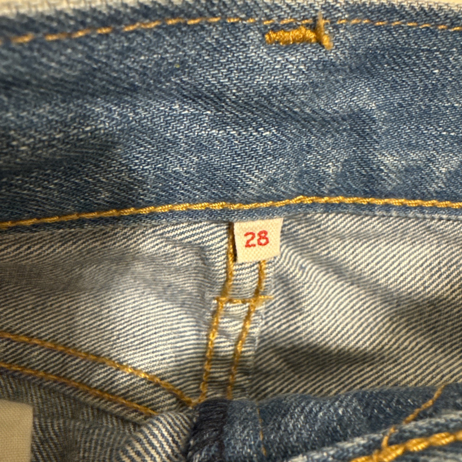 LEVI’S Denim Patchwork Mini Skirt  Pockets Size 28 - image 4