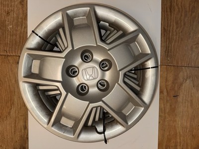 Genuine Honda Hub Caps/Wheel Cover - Silver - 2005-11 Element - NEW OEM