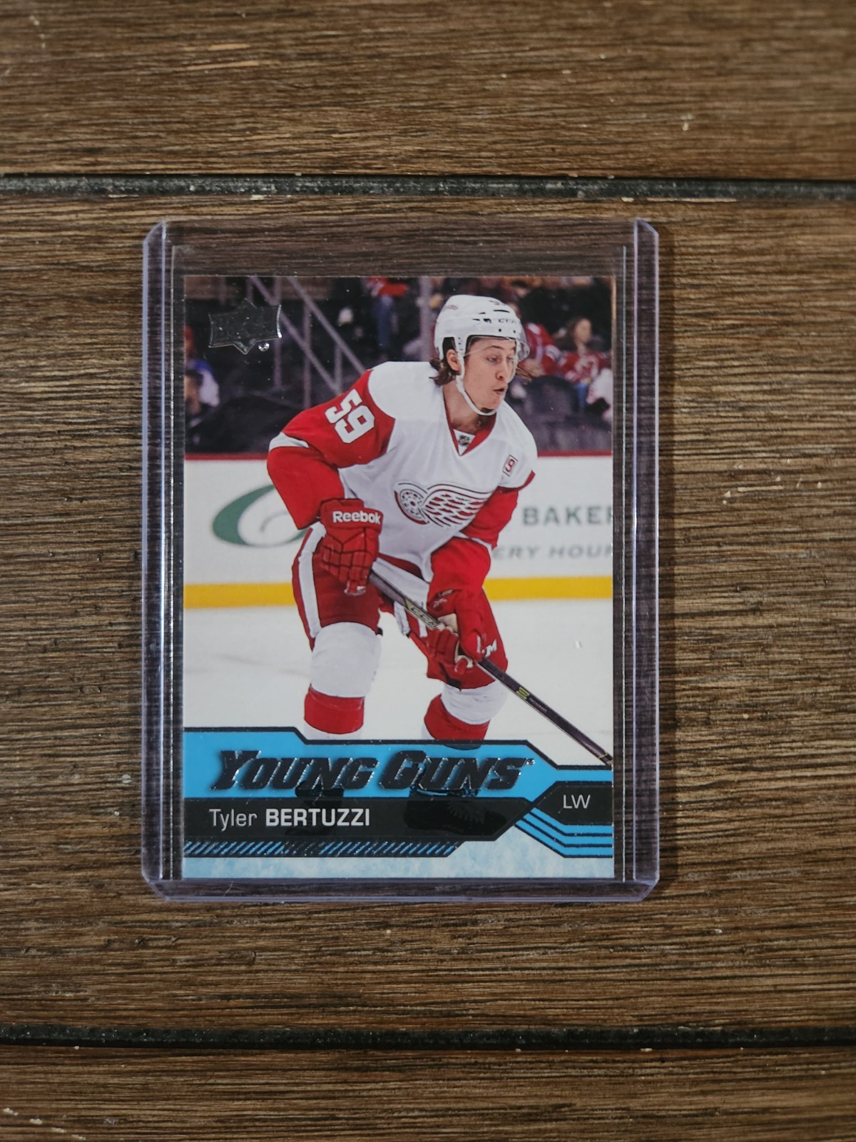 2016-17 Upper Deck Series 2 Young Guns Tyler Bertuzzi #471 Rookie