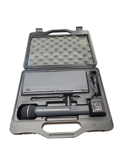 Samson SR22 Wireless Receiver w/ SH-2 Wireless Mic