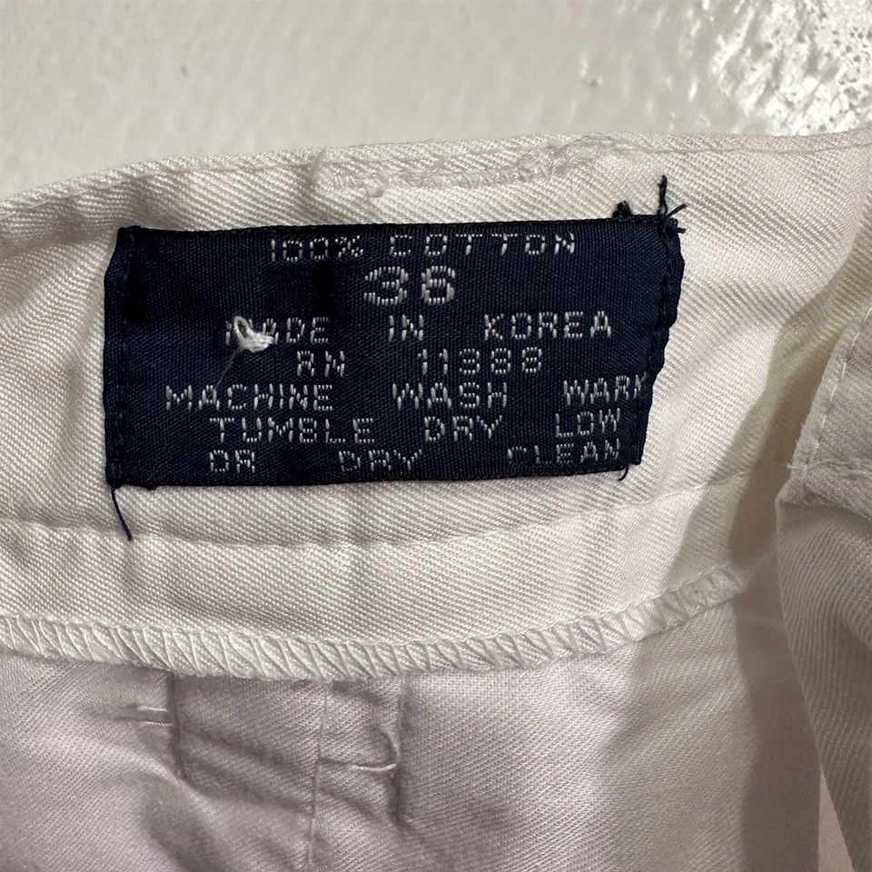 Bermudas de sarga de algodón plisadas cintura ceñida blanca 34 x 8 Stanley Blacker de colección Foto 4 de 4