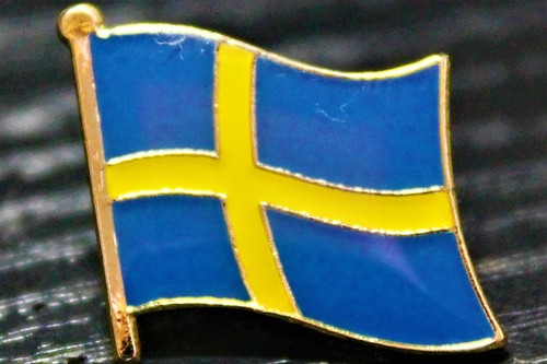 Danish Flag Lapel Pin Badge - Metal Enamel Denmark National